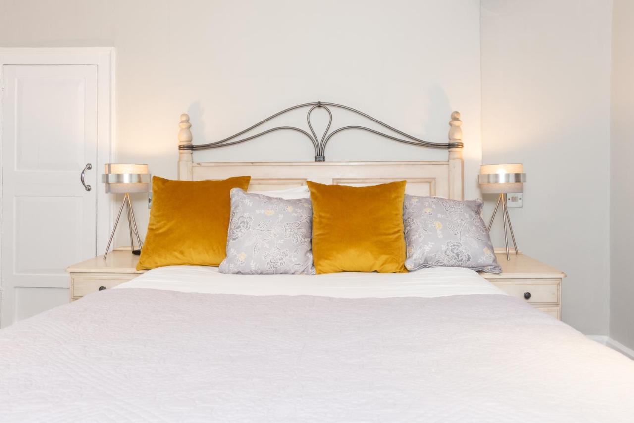 Jersey Arms Hotel 비세스터 외부 사진