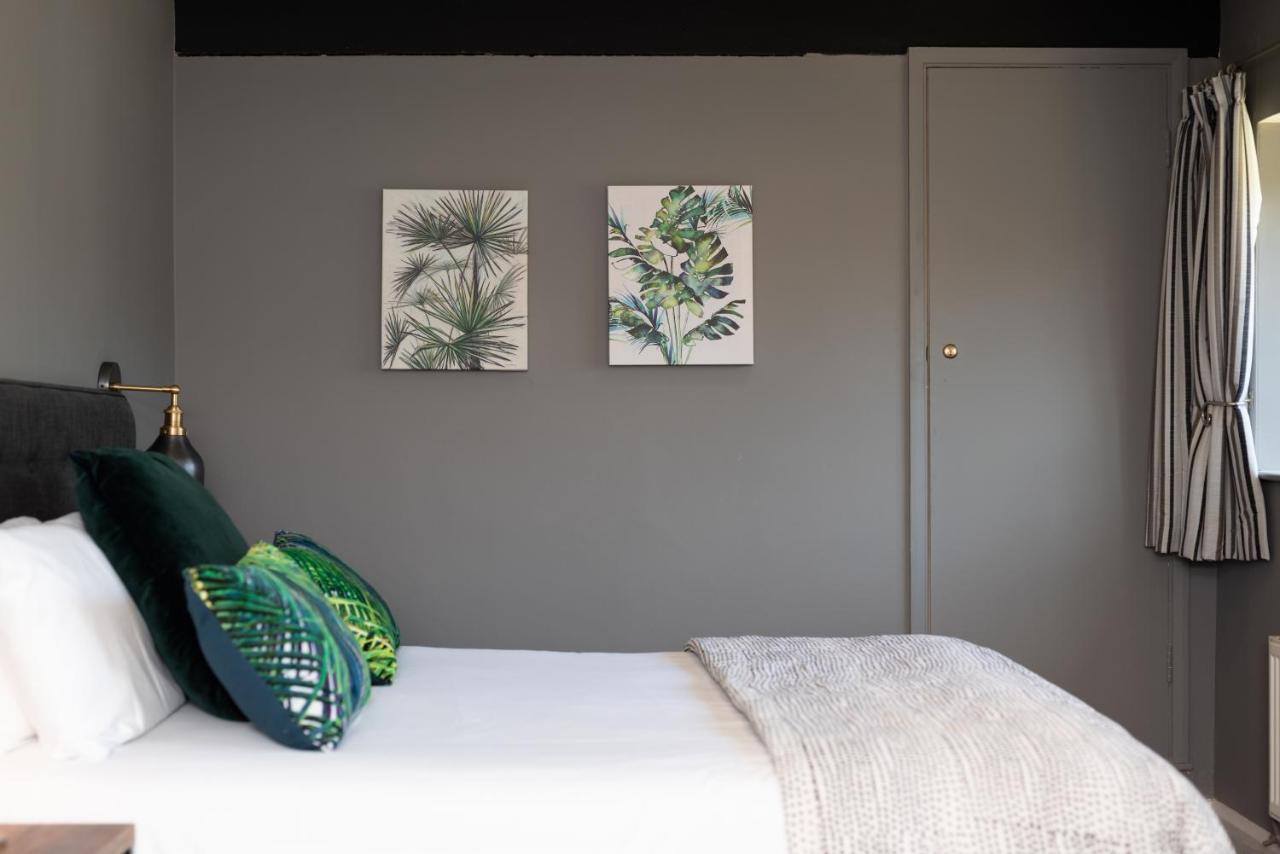 Jersey Arms Hotel 비세스터 외부 사진